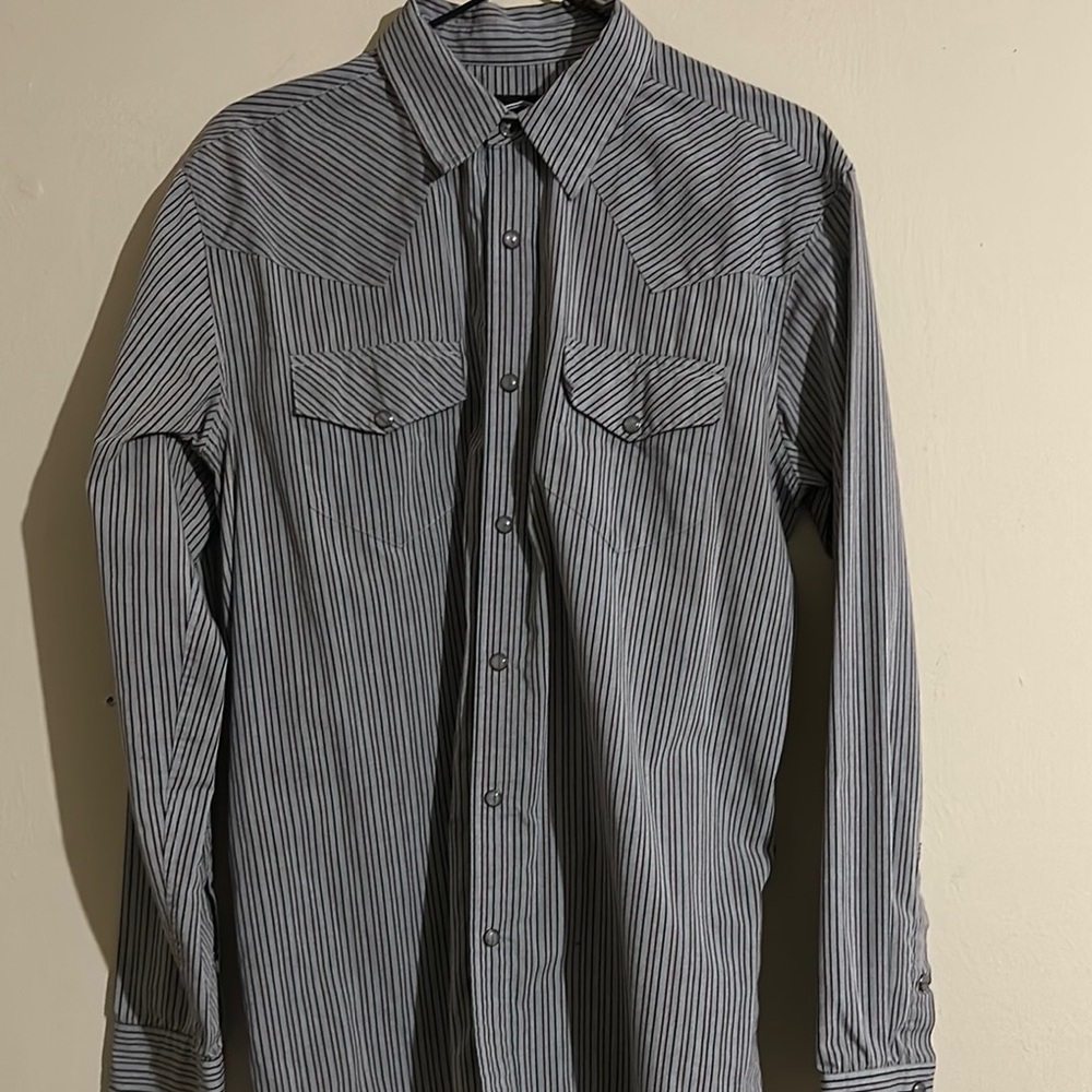 Gibson Gray Casual Button Down Shirt with Classic Design
